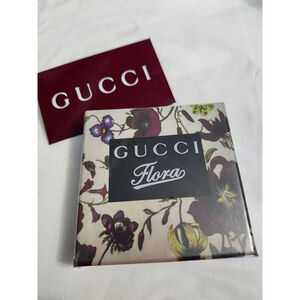 Gucci Flora Garden Compact Setting Powder